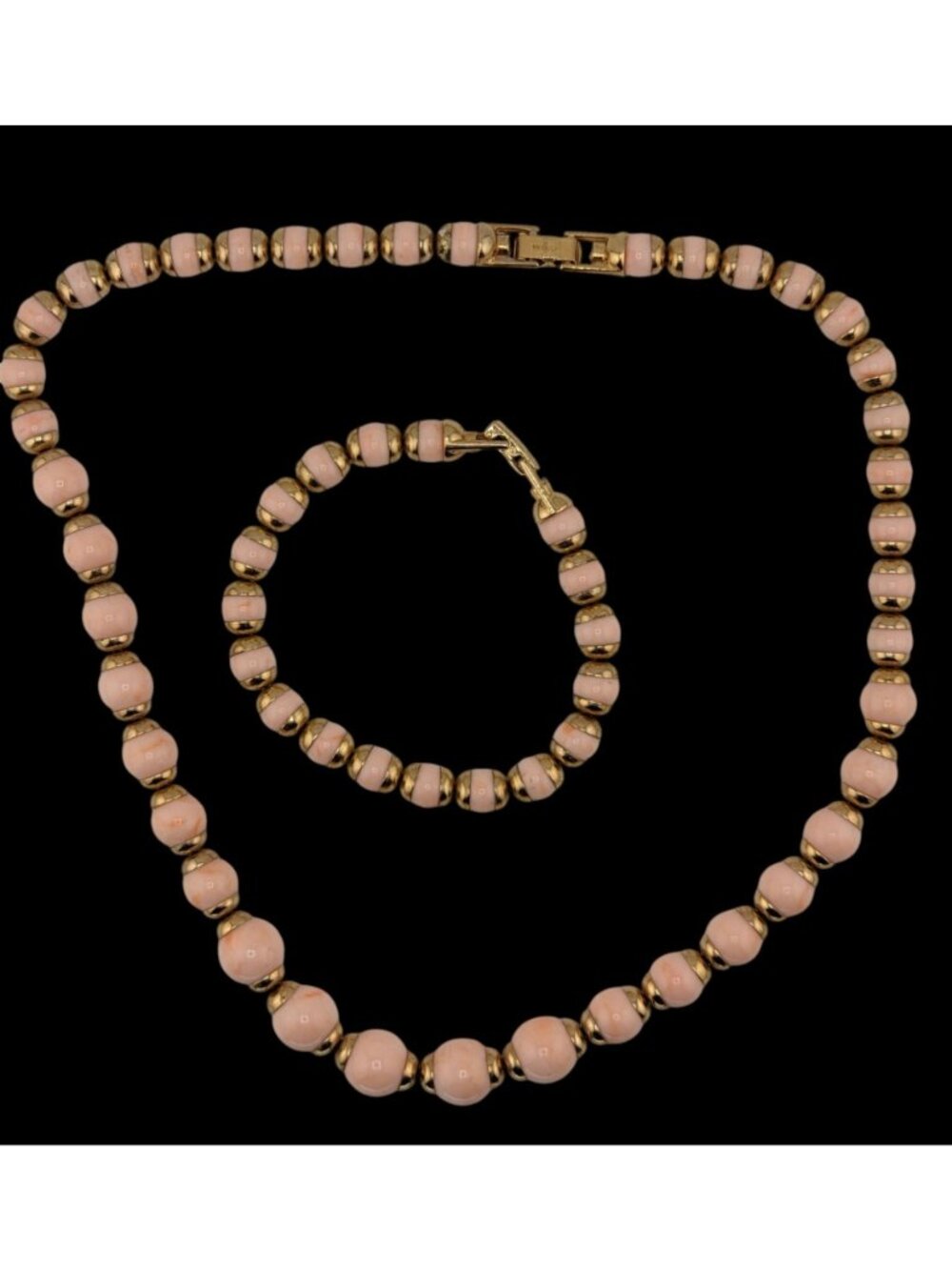 Vintage 80s Avon Necklace & Bracelet Set With Pink Lucite Beads & Gold Tone Acce - Picture 3 of 8
